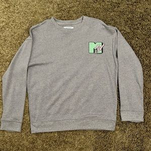 Grey MTV logo shirt